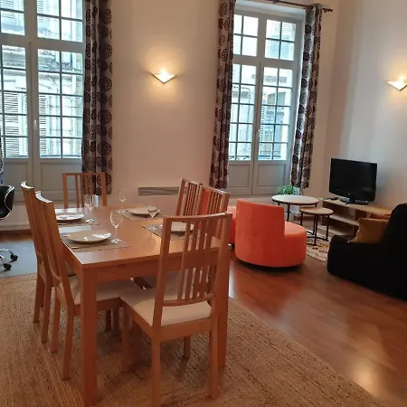 Amatxi Etxea Au Coeur Du Centre Historique Appartement Bayonne Buitenkant foto